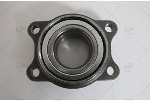 WHEEL HUB
