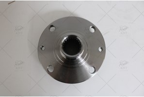 WHEEL HUB